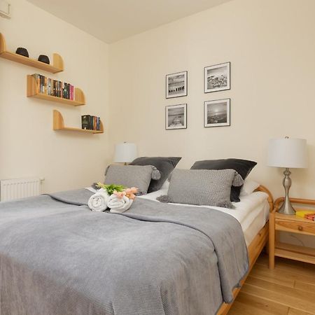Osiedle Intenso Warszawa Wola by Renters Zewnętrze zdjęcie